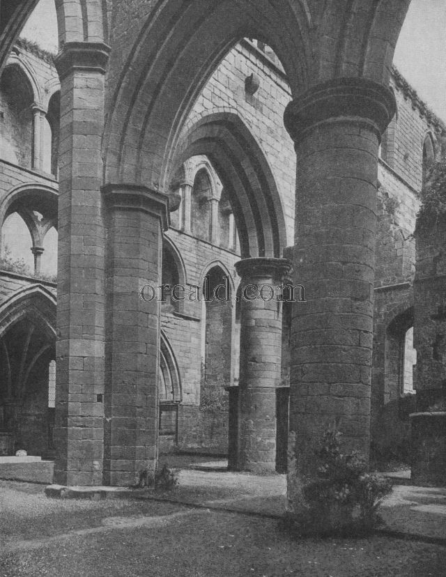 LANERCOST PRIORY OF THE AUSTIN CANONS: LOOKING ACROSS THE CHOIR LANERCOST PRIORY OF THE AUSTIN CANONS: LOOKING ACROSS THE CHOIR