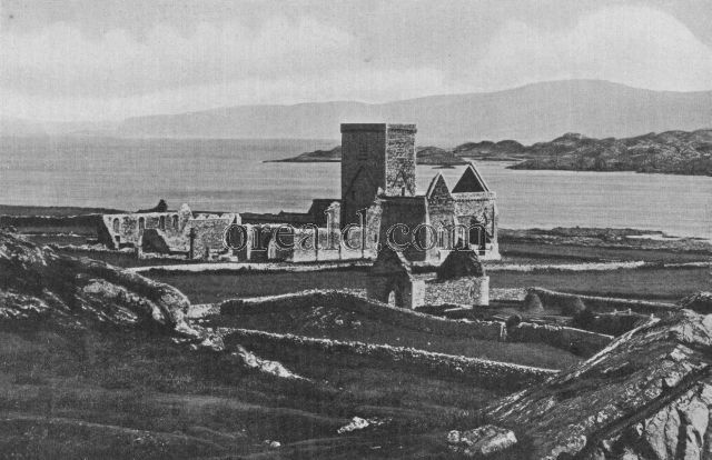 RUINS OF THE CATHEDRAL ON lONA'S HALLOWED ISLE RUINS OF THE CATHEDRAL ON lONA'S HALLOWED ISLE