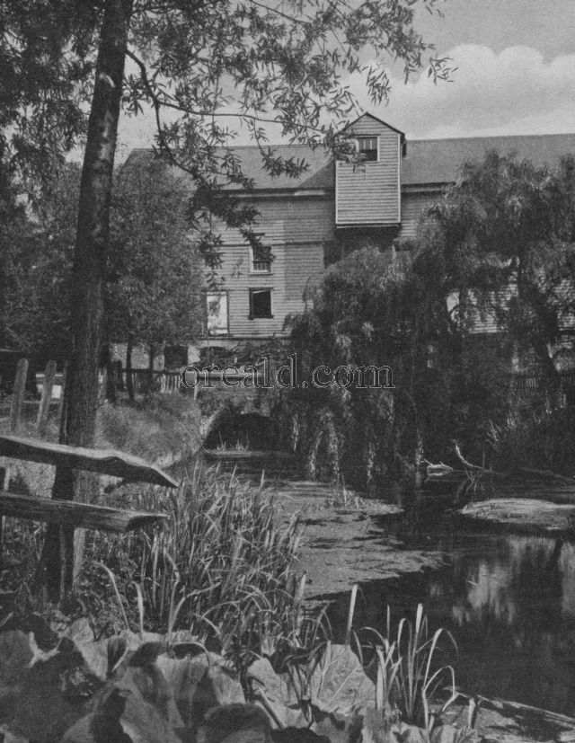 AT BROXBOURNE, FAMOUS FOR ITS FISHING, ON THE LEA AT BROXBOURNE, FAMOUS FOR ITS FISHING, ON THE LEA