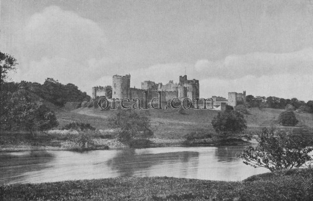 MAJESTIC TOWERS AND BATTLEMENTS OF ALNWICK, THE NORTHUMBERLAND HOME OF THE PERCYS MAJESTIC TOWERS AND BATTLEMENTS OF ALNWICK, THE NORTHUMBERLAND HOME OF THE PERCYS