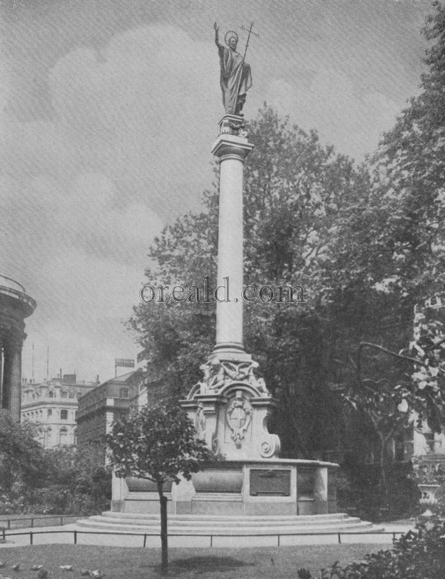 NEW PAUL'S CROSS COMMEMORATES THE OLD NEW PAUL'S CROSS COMMEMORATES THE OLD
