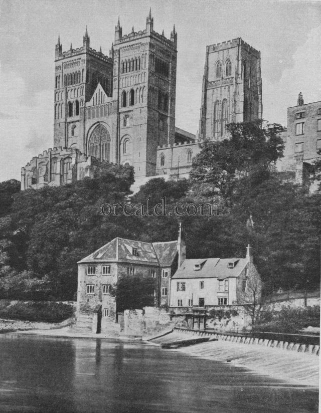 DURHAM, HALF CHURCHOF GOD, HALF CASTLE 'GAINSTTHE SCOT' DURHAM, HALF CHURCHOF GOD, HALF CASTLE 'GAINSTTHE SCOT'