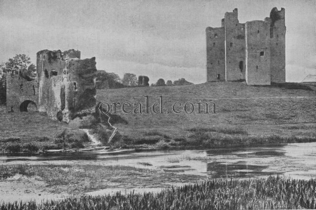 TWENTY-SIDED KEEP OF TRIM CASTLE BY THE BANKS OF THE RIVER BOYNE TWENTY-SIDED KEEP OF TRIM CASTLE BY THE BANKS OF THE RIVER BOYNE