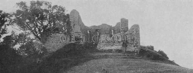 THE MOTTE, WITH ITS STONE KEEP, OF RUINED DUFFUS THE MOTTE, WITH ITS STONE KEEP, OF RUINED DUFFUS