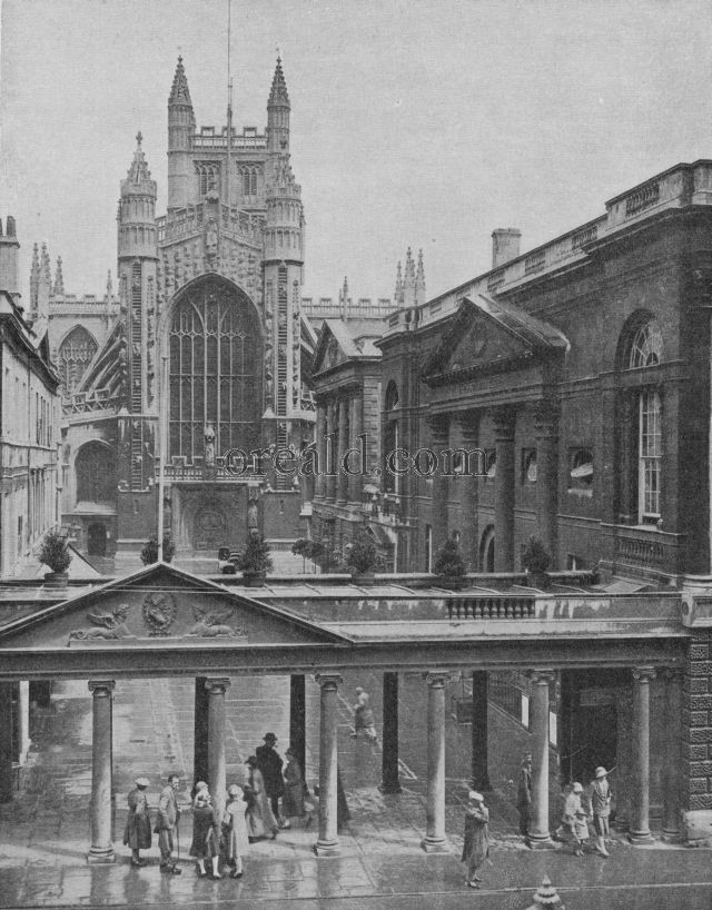 BATH'S FAMED PUMP ROOM AND ITS BEAUTIFUL ABBEY CHURCH BATH'S FAMED PUMP ROOM AND ITS BEAUTIFUL ABBEY CHURCH
