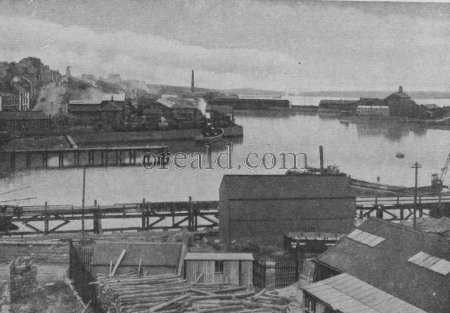 MILFORD HAVEN, A COMMERCIAL PORT ON A GREAT NATURAL WATERWAY MILFORD HAVEN, A COMMERCIAL PORT ON A GREAT NATURAL WATERWAY