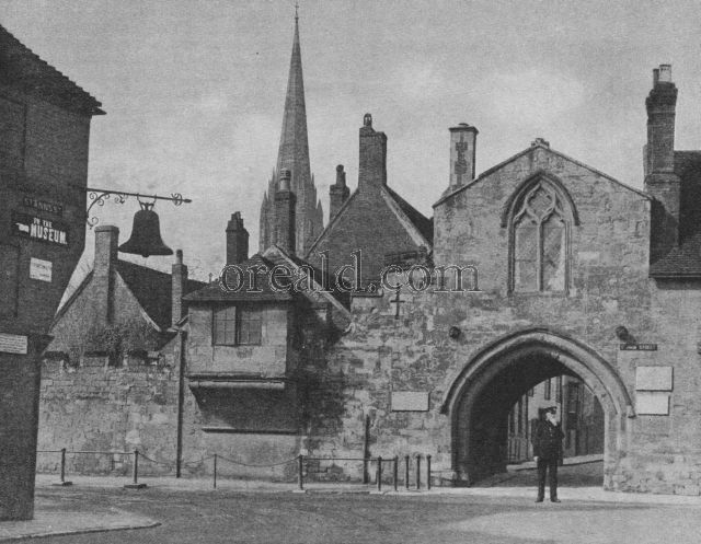 S. Anns Gate to the Close, Salisbury Cathedral S. Anns Gate to the Close, Salisbury Cathedral